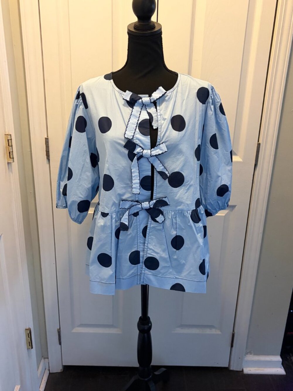 #2277 Oddi NWT Blue Polka Dot Printed Puffed Sleeve Blouse Top Size 1X Tie Front